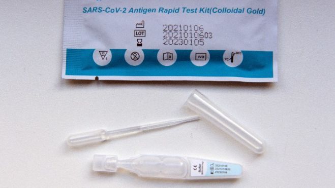 &Alpha;&nu;&epsilon;&mu;&beta;&omicron;&lambda;ί&alpha;&sigma;&tau;&omicron;&iota; &upsilon;&gamma;&epsilon;&iota;&omicron;&nu;&omicron;&mu;&iota;&kappa;&omicron;ί | &Mu;&epsilon; PCR ή Rapid Test &eta; &epsilon;&pi;&iota;&sigma;&tau;&rho;&omicron;&phi;ή
