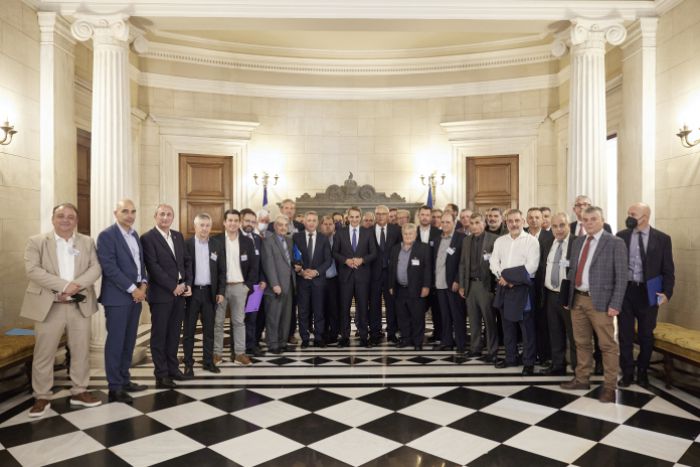&Sigma;&tau;&omicron; &Mu;έ&gamma;&alpha;&rho;&omicron; &Mu;&alpha;&xi;ί&mu;&omicron;&upsilon; &gamma;&iota;&alpha; &sigma;&upsilon;&nu;ά&nu;&tau;&eta;&sigma;&eta; &mu;&epsilon; &tau;&omicron;&nu; &Pi;&rho;&omega;&theta;&upsilon;&pi;&omicron;&upsilon;&rho;&gamma;ό &omicron; &Lambda;&upsilon;&sigma;ί&kappa;&alpha;&tau;&omicron;&sigmaf; - &Sigma;&tau;&omicron; &epsilon;&pi;ί&kappa;&epsilon;&nu;&tau;&rho;&omicron; &tau;&omicron; master plan &gamma;&iota;&alpha; &tau;&eta;&nu; &omicron;&rho;&epsilon;&iota;&nu;ή &Epsilon;&lambda;&lambda;ά&delta;&alpha;