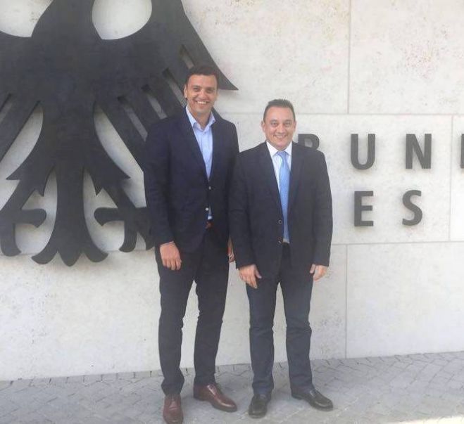 &Tau;&alpha; &sigma;&upsilon;&gamma;&chi;&alpha;&rho;&eta;&tau;ή&rho;&iota;&alpha; &tau;&omicron;&upsilon; &Kappa;ώ&sigma;&tau;&alpha; &Beta;&lambda;ά&sigma;&eta; &sigma;&tau;&omicron;&nu; &Beta;&alpha;&sigma;ί&lambda;&eta; &Kappa;&iota;&kappa;ί&lambda;&iota;&alpha;!