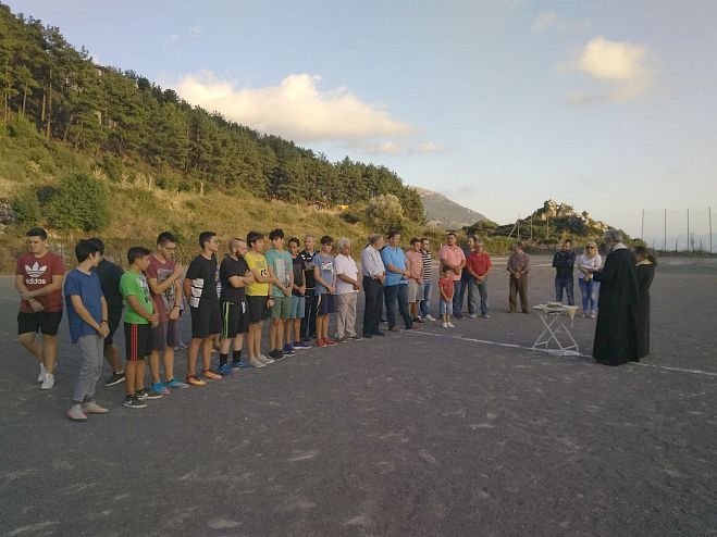 Αγιασμός για τη νέα ποδοσφαιρική χρονιά στην ομάδα της Δημητσάνας!