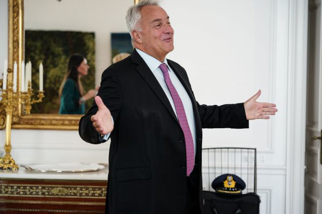 &Gamma;ά&mu;&omicron;&sigmaf; &omicron;&mu;ό&phi;&upsilon;&lambda;&omega;&nu; &zeta;&epsilon;&upsilon;&gamma;&alpha;&rho;&iota;ώ&nu; | Ό&chi;&iota; &alpha;&pi;ό &Beta;&omicron;&rho;ί&delta;&eta; &ndash; &laquo;&Delta;&epsilon;&nu; &theta;&alpha; &tau;&omicron;&nu; &psi;&eta;&phi;ί&sigma;&omega; &ndash; &Eta; &sigma;&upsilon;&zeta;ή&tau;&eta;&sigma;&eta; &epsilon;ί&nu;&alpha;&iota; &theta;&epsilon;&omega;&rho;&eta;&tau;&iota;&kappa;&omicron;ύ &chi;&alpha;&rho;&alpha;&kappa;&tau;ή&rho;&alpha;&raquo;