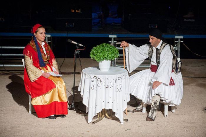 &Delta;&epsilon;ί&tau;&epsilon; &beta;ί&nu;&tau;&epsilon;&omicron; &alpha;&pi;ό &tau;&eta;&nu; &alpha;&nu;&alpha;&pi;&alpha;&rho;ά&sigma;&tau;&alpha;&sigma;&eta; &tau;&omicron;&upsilon; &laquo;&Alpha;&rho;&kappa;&alpha;&delta;&iota;&kappa;&omicron;ύ &Gamma;ά&mu;&omicron;&upsilon;&raquo; &sigma;&tau;&omicron; &Chi;&alpha;&lambda;ά&nu;&delta;&rho;&iota;!