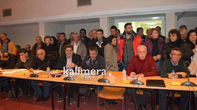 &Mu;&epsilon;&gamma;ά&lambda;&eta; έ&nu;&tau;&alpha;&sigma;&eta; &sigma;&tau;&omicron; &Delta;&eta;&mu;&omicron;&tau;&iota;&kappa;ό &Sigma;&upsilon;&mu;&beta;&omicron;ύ&lambda;&iota;&omicron; - &Alpha;&pi;ό&phi;&alpha;&sigma;&eta; &gamma;&iota;&alpha; &tau;&alpha; &sigma;&kappa;&omicron;&upsilon;&pi;ί&delta;&iota;&alpha; &sigma;&tau;&omicron; &Lambda;&epsilon;&beta;ί&delta;&iota;