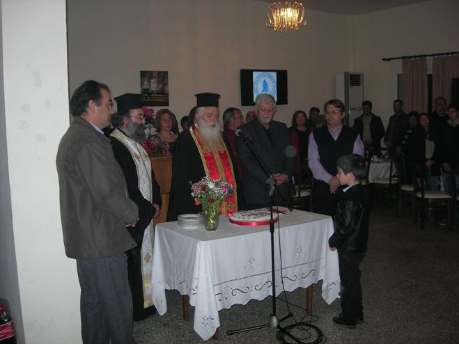 &Eta; &kappa;&omicron;&pi;ή &pi;ί&tau;&alpha;&sigmaf; &tau;&omicron;&upsilon; &Pi;&omicron;&lambda;&iota;&tau;&iota;&sigma;&tau;&iota;&kappa;&omicron;ύ &Sigma;&upsilon;&lambda;&lambda;ό&gamma;&omicron;&upsilon; &Phi;&iota;&lambda;&omicron;&delta;έ&nu;&delta;&rho;&omega;&nu; &Zeta;&epsilon;&upsilon;&gamma;&omicron;&lambda;&alpha;&tau;&iota;&omicron;ύ (&epsilon;&iota;&kappa;ό&nu;&epsilon;&sigmaf;)