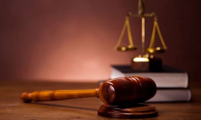 &Pi;&omicron;&iota;&nu;έ&sigmaf; &phi;&upsilon;&lambda;ά&kappa;&iota;&sigma;&eta;&sigmaf; &alpha;&pi;ό &delta;&iota;&kappa;&alpha;&sigma;&tau;ή&rho;&iota;&alpha; &gamma;&iota;&alpha; &pi;&alpha;&rho;ά&nu;&omicron;&mu;&omicron; &kappa;&upsilon;&nu;ή&gamma;&iota; &sigma;&tau;&eta;&nu; &Pi;&epsilon;&lambda;&omicron;&pi;ό&nu;&nu;&eta;&sigma;&omicron;!