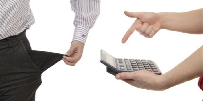 Έ&lambda;&epsilon;&omicron;&sigmaf; ... &Gamma;&iota;&alpha; &kappa;ά&theta;&epsilon; 100 &euro; &mu;&iota;&sigma;&theta;&omicron;ύ, &pi;&lambda;&eta;&rho;ώ&nu;&omicron;&upsilon;&mu;&epsilon; έ&omega;&sigmaf; &kappa;&alpha;&iota; 57 &euro; &sigma;&epsilon; &phi;ό&rho;&omicron;&upsilon;&sigmaf;!