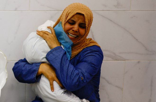 Γάζα | Παγκόσμια οργή προκαλεί το έγκλημα στο νοσοκομείο