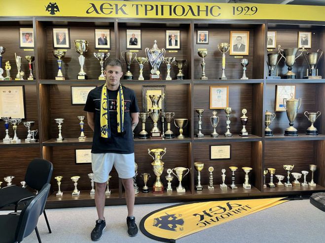 &Sigma;&alpha;&lambda;&tau;&omicron;ύ&rho;&omicron; &alpha;&nu;&alpha;&kappa;&omicron;ί&nu;&omega;&sigma;&epsilon; &eta; &Alpha;&Epsilon;&Kappa; &Tau;&rho;ί&pi;&omicron;&lambda;&eta;&sigmaf;