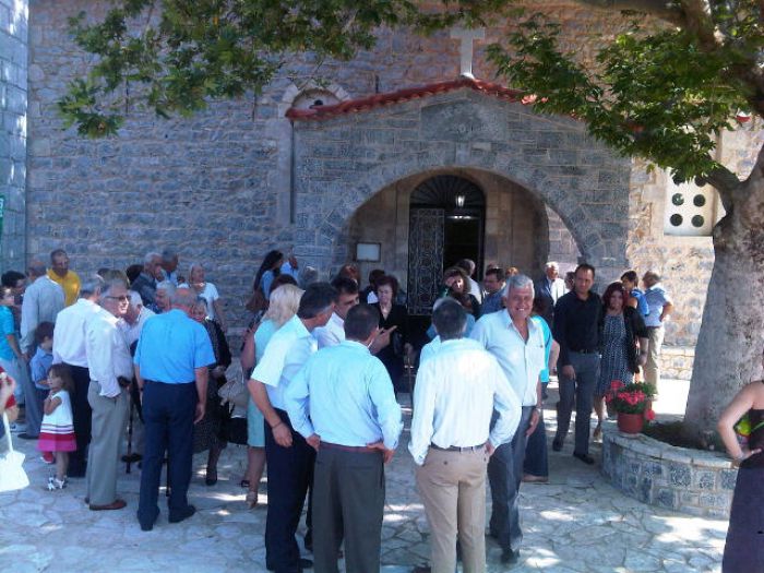 &Tau;&alpha; &delta;ύ&omicron; &mu;&iota;&kappa;&rho;ό&tau;&epsilon;&rho;&alpha; &chi;&omega;&rho;&iota;ά &tau;&eta;&sigmaf; &Mu;&eta;&tau;&rho;ό&pi;&omicron;&lambda;&eta;&sigmaf; &Mu;&alpha;&nu;&tau;&iota;&nu;&epsilon;ί&alpha;&sigmaf; &gamma;&iota;ό&rho;&tau;&alpha;&sigma;&alpha;&nu; &tau;&eta; &mu;&nu;ή&mu;&eta; &tau;&omicron;&upsilon; &Pi;&rho;&omicron;&phi;ή&tau;&eta; &Eta;&lambda;ί&alpha;!