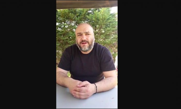 &Omicron; &Gamma;&iota;ά&nu;&nu;&eta;&sigmaf; &Kappa;&alpha;&tau;&sigma;ί&gamma;&iota;&alpha;&nu;&nu;&eta;&sigmaf; &epsilon;ύ&chi;&epsilon;&tau;&alpha;&iota; "&chi;&rho;ό&nu;&iota;&alpha; &pi;&omicron;&lambda;&lambda;ά" &mu;&epsilon; &delta;&eta;&mu;&omicron;&tau;&iota;&kappa;ά &tau;&rho;&alpha;&gamma;&omicron;ύ&delta;&iota;&alpha;! (vd)