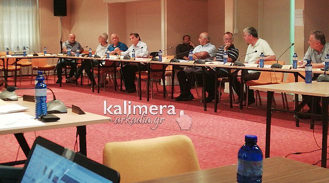 Έργα στους αγροτικούς δρόμους ζητούν στο Ελαιοχώρι - &quot;Από τον επόμενο μήνα, θα μπορέσουν να διορθωθούν πολλά πράγματα&quot; απάντησε ο Παυλής