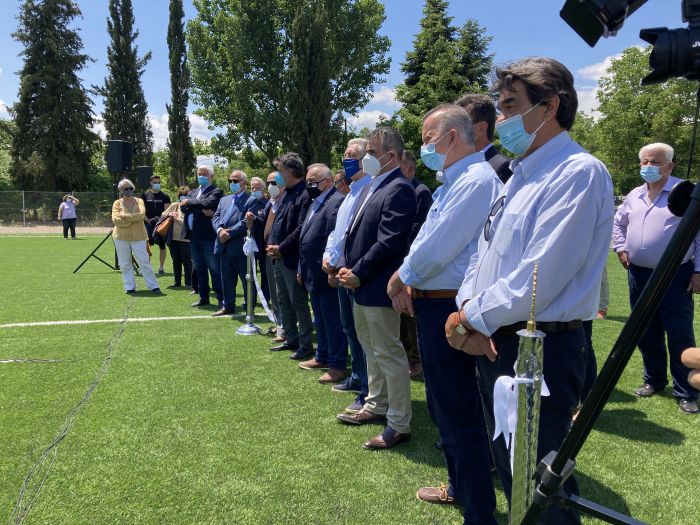 &Gamma;&iota;&alpha;&nu;&nu;&alpha;&kappa;&omicron;ύ&rho;&alpha;&sigmaf; &gamma;&iota;&alpha; &tau;&omicron; &gamma;ή&pi;&epsilon;&delta;&omicron; &sigma;&tau;&eta;&nu; &Tau;&epsilon;&gamma;έ&alpha;: "&Epsilon;&mu;&epsilon;ί&sigmaf; &xi;έ&rho;&omicron;&upsilon;&mu;&epsilon; &nu;&alpha; &kappa;ά&nu;&omicron;&upsilon;&mu;&epsilon; έ&rho;&gamma;&alpha;, &alpha;&upsilon;&tau;&omicron;ί &xi;έ&rho;&omicron;&upsilon;&nu; &mu;ό&nu;&omicron; &nu;&alpha; &tau;&alpha; &epsilon;&gamma;&kappa;&alpha;&iota;&nu;&iota;ά&zeta;&omicron;&upsilon;&nu;&hellip;"