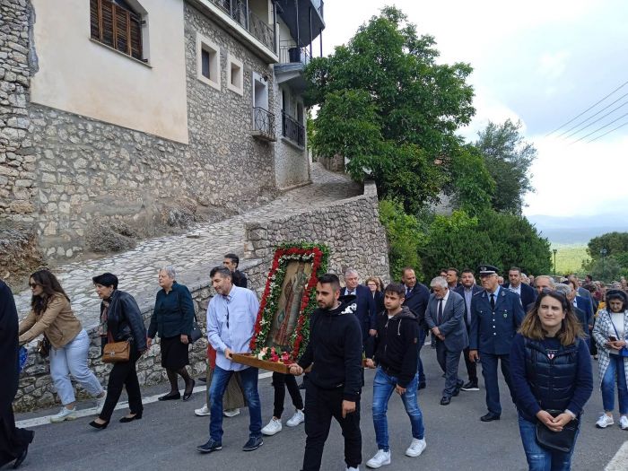 Η Καρύταινα τίμησε τον Πολιούχο της Άγιο Αθανάσιο Αρχιεπίσκοπο Χριστιανουπόλεως (εικόνες)