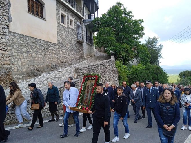 Η Καρύταινα τίμησε τον Πολιούχο της Άγιο Αθανάσιο Αρχιεπίσκοπο Χριστιανουπόλεως (εικόνες)