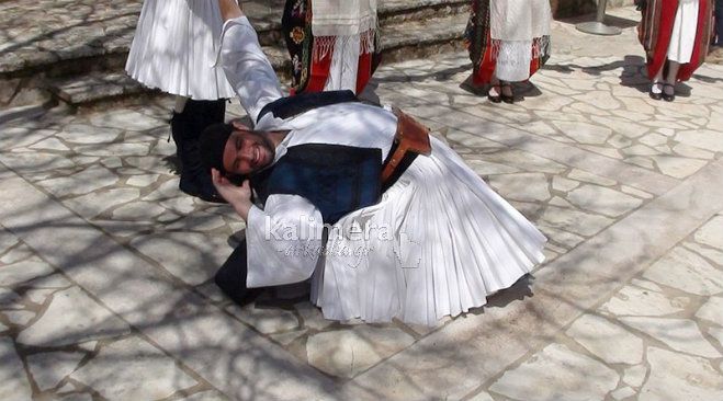 Παραδοσιακοί χοροί στις εκδηλώσεις για τον «Γέρο του Μοριά» στο Χρυσοβίτσι! (vd)