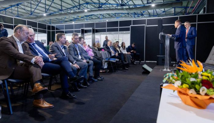 &Sigma;&mu;&upsilon;&rho;&nu;&iota;ώ&tau;&eta;&sigmaf;: "&Iota;&sigma;&chi;&upsilon;&rho;ό &alpha;&pi;&omicron;&tau;ύ&pi;&omega;&mu;&alpha; &tau;&omicron;&upsilon; &Phi;&omicron;.&Delta;.&Sigma;.&Alpha; &Pi;&epsilon;&lambda;&omicron;&pi;&omicron;&nu;&nu;ή&sigma;&omicron;&upsilon; &mu;&epsilon; &epsilon;&pi;ί&kappa;&epsilon;&nu;&tau;&rho;&omicron; &tau;&eta;&nu; &omicron;&lambda;&iota;&sigma;&tau;&iota;&kappa;ή &delta;&iota;&alpha;&chi;&epsilon;ί&rho;&iota;&sigma;&eta; &alpha;&pi;&omicron;&beta;&lambda;ή&tau;&omega;&nu;"