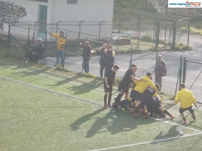 &Mu;&epsilon;&gamma;ά&lambda;&eta; &nu;ί&kappa;&eta; &gamma;&iota;&alpha; &tau;&omicron;&nu; &Pi;&alpha;&nu;&theta;&upsilon;&rho;&epsilon;&alpha;&tau;&iota;&kappa;ό &alpha;&pi;έ&nu;&alpha;&nu;&tau;&iota; &sigma;&tau;&omicron; &Lambda;&epsilon;&omega;&nu;ί&delta;&iota;&omicron; - &Epsilon;&upsilon;&kappa;&alpha;&iota;&rho;ί&alpha; &gamma;&iota;&alpha; &tau;&eta;&nu; &Alpha;&Epsilon;&Kappa; &nu;&alpha; &epsilon;&pi;&iota;&sigma;&tau;&rho;έ&psi;&epsilon;&iota; &sigma;&tau;&eta;&nu; &kappa;&omicron;&rho;&upsilon;&phi;ή! (vd)