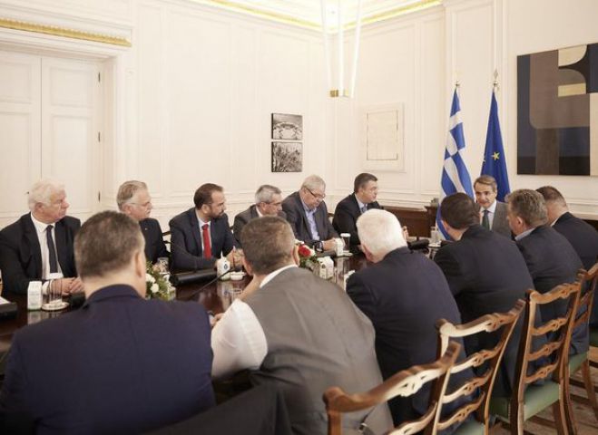 Σε συνάντηση με τον Πρωθυπουργό ο Πτωχός: "Μια συνεκτική περιφερειακή πολιτική για να μην πάει ούτε ένα ευρώ χαμένο"