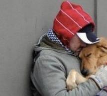 &Omicron; ά&sigma;&tau;&epsilon;&gamma;&omicron;&sigmaf;, &tau;&omicron; &alpha;&delta;έ&sigma;&pi;&omicron;&tau;&omicron; &kappa;&alpha;&iota; &eta; &alpha;&gamma;&kappa;&alpha;&lambda;&iota;ά &pi;&omicron;&upsilon; &sigma;&upsilon;&gamma;&kappa;&iota;&nu;&omicron;ύ&nu; ό&lambda;&omicron; &tau;&omicron; Facebook..