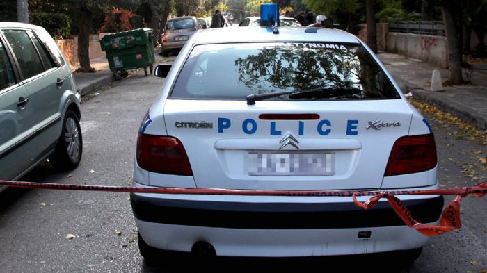 &Phi;&rho;ί&kappa;&eta; &sigma;&tau;&eta; &Nu;έ&alpha; &Sigma;&mu;ύ&rho;&nu;&eta;: &Beta;&rho;ή&kappa;&alpha;&nu; &nu;&epsilon;&kappa;&rho;ό &beta;&rho;έ&phi;&omicron;&sigmaf; &tau;&upsilon;&lambda;&iota;&gamma;&mu;έ&nu;&omicron; &mu;&epsilon; &tau;&omicron;&nu; &omicron;&mu;&phi;ά&lambda;&iota;&omicron; &lambda;ώ&rho;&omicron;