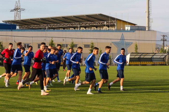 &Alpha;&sigma;&tau;έ&rho;&alpha;&sigmaf; | &Eta; &alpha;&pi;&omicron;&sigma;&tau;&omicron;&lambda;ή &gamma;&iota;&alpha; &tau;&omicron; &mu;&alpha;&tau;&sigmaf; &mu;&epsilon; &tau;&eta;&nu; &Xi;ά&nu;&theta;&eta;