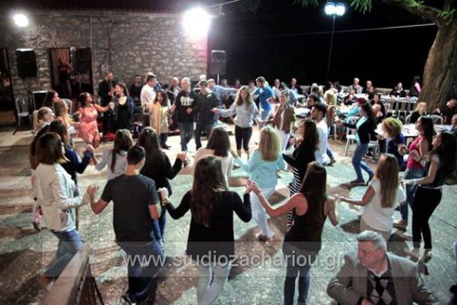 &Pi;&omicron;&lambda;&upsilon;&sigmaf; &kappa;ό&sigma;&mu;&omicron;&sigmaf; &kappa;&alpha;&iota; &phi;έ&tau;&omicron;&sigmaf; &sigma;&tau;&eta; &gamma;&iota;&omicron;&rho;&tau;ή &tau;&omicron;&upsilon; &Tau;&sigma;&omicron;&pi;ά&nu;&eta; &sigma;&tau;&omicron; &chi;&omega;&rho;&iota;ό &Rho;ά&delta;&omicron;&upsilon; &Gamma;&omicron;&rho;&tau;&upsilon;&nu;ί&alpha;&sigmaf; (&epsilon;&iota;&kappa;ό&nu;&epsilon;&sigmaf;)