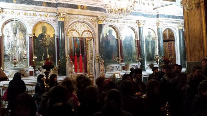 &Eta; &alpha;&gamma;&rho;&upsilon;&pi;&nu;ί&alpha; &tau;&omicron;&upsilon; &Omicron;&sigma;ί&omicron;&upsilon; &Epsilon;&upsilon;&theta;&upsilon;&mu;ί&omicron;&upsilon; &sigma;&tau;&eta;&nu; &Tau;&rho;ί&pi;&omicron;&lambda;&eta; (&epsilon;&iota;&kappa;ό&nu;&epsilon;&sigmaf;)