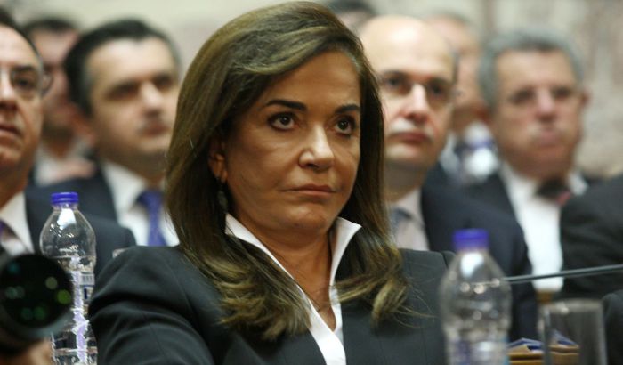 "&Eta; &Nu;&Delta; &kappa;&iota;&nu;&delta;&upsilon;&nu;&epsilon;ύ&epsilon;&iota; &mu;&epsilon; &delta;&iota;ά&lambda;&upsilon;&sigma;&eta;"!