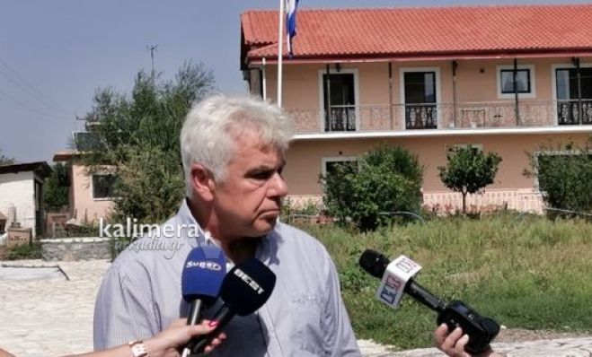 "Έ&phi;&upsilon;&gamma;&epsilon;" &omicron; &Pi;&rho;έ&delta;&rho;&omicron;&sigmaf; &tau;&eta;&sigmaf; &Gamma;&alpha;&rho;έ&alpha;&sigmaf;, &Alpha;&nu;&delta;&rho;έ&alpha;&sigmaf; &Beta;&epsilon;&lambda;ί&sigma;&sigma;&alpha;&rho;&eta;&sigmaf;, &sigma;&epsilon; &eta;&lambda;&iota;&kappa;ί&alpha; 63 &epsilon;&tau;ώ&nu;