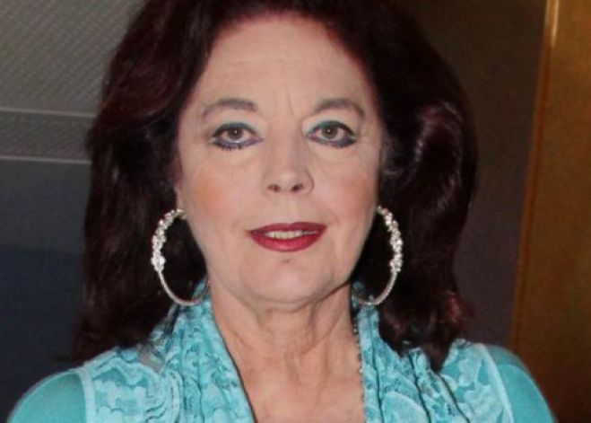 &Pi;έ&theta;&alpha;&nu;&epsilon; &eta; &eta;&theta;&omicron;&pi;&omicron;&iota;ό&sigmaf; &Kappa;&alpha;ί&tau;&eta; &Pi;&alpha;&pi;&alpha;&nu;ί&kappa;&alpha;