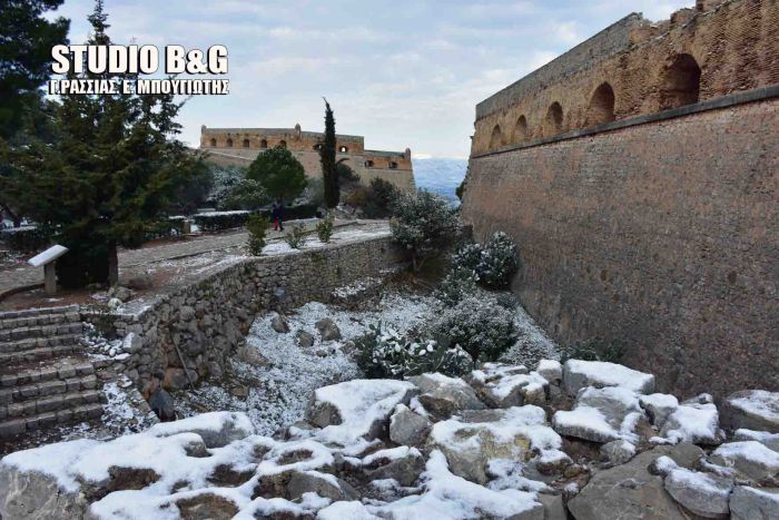 Ναύπλιο - Μαγευτικό το χιονισμένο Παλαμήδι (εικόνες)!