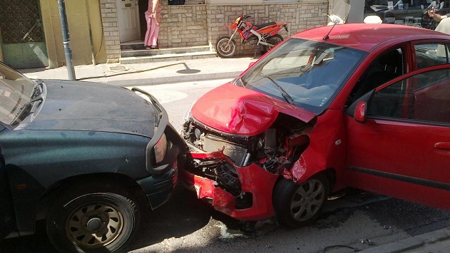 Καραμπόλα με τραυματία στο κέντρο της Τρίπολης! (εικόνες)