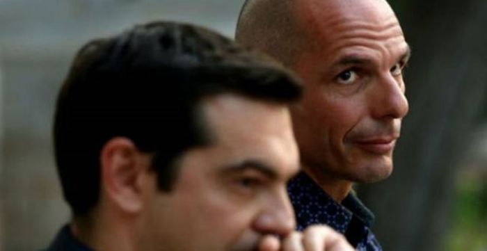 Βαρουφάκης για Τσίπρα: "Είναι μνημονιακότερος των μνημονιακών"!