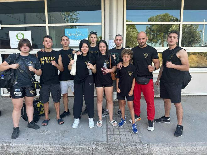 Combat Team Tripolis | &Delta;ύ&omicron; &chi;&rho;&upsilon;&sigma;ά &sigma;&tau;&omicron; &Pi;&alpha;&nu;&epsilon;&lambda;&lambda;ή&nu;&iota;&omicron; &pi;&rho;&omega;&tau;ά&theta;&lambda;&eta;&mu;&alpha; kickboxing (&epsilon;&iota;&kappa;ό&nu;&epsilon;&sigmaf;)