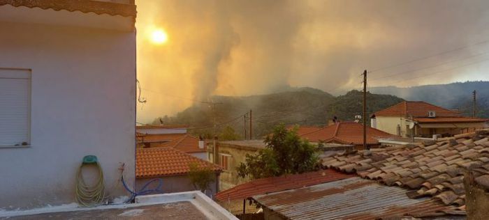 Γορτυνία | Δόθηκε εντολή εκκένωσης για το χωριό Νεοχώρι