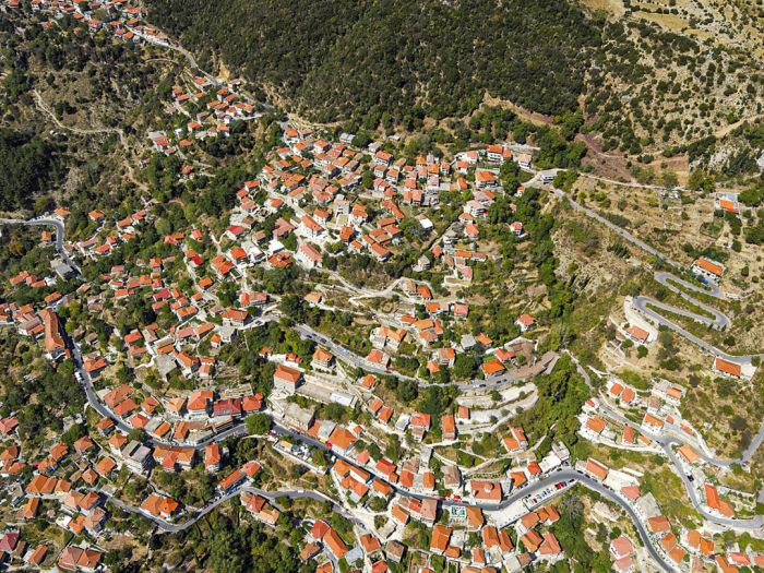 &Epsilon;&gamma;&kappa;&rho;ί&theta;&eta;&kappa;&alpha;&nu; &alpha;&pi;ό &tau;&eta;&nu; &Pi;&epsilon;&rho;&iota;&phi;έ&rho;&epsilon;&iota;&alpha; &Pi;&epsilon;&lambda;&omicron;&pi;&omicron;&nu;&nu;ή&sigma;&omicron;&upsilon; &omicron;&iota; &delta;&eta;&mu;&omicron;&pi;&rho;&alpha;&tau;ή&sigma;&epsilon;&iota;&sigmaf; &tau;&rho;&iota;ώ&nu; έ&rho;&gamma;&omega;&nu; ύ&psi;&omicron;&upsilon;&sigmaf; 4,25 &epsilon;&kappa;&alpha;&tau;. &epsilon;&upsilon;&rho;ώ &sigma;&tau;&eta; &Gamma;&omicron;&rho;&tau;&upsilon;&nu;ί&alpha;