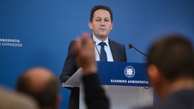 Κορωνοϊος | Εξετάζεται σοβαρά η απαγόρευση συναθροίσεων άνω των 10 ατόμων