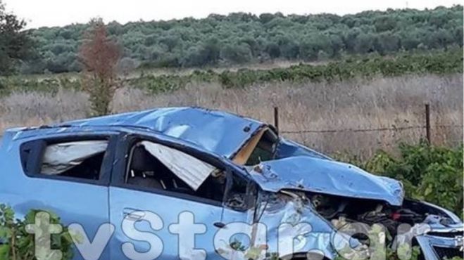 &Phi;&theta;&iota;ώ&tau;&iota;&delta;&alpha; | &Tau;&rho;&alpha;&gamma;&omega;&delta;ί&alpha; &mu;&epsilon; 16&chi;&rho;&omicron;&nu;&omicron; - &Sigma;&kappa;&omicron;&tau;ώ&theta;&eta;&kappa;&epsilon; &sigma;&epsilon; &tau;&rho;&omicron;&chi;&alpha;ί&omicron;