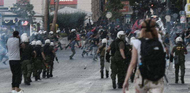 &Epsilon;&pi;&epsilon;&iota;&sigma;ό&delta;&iota;&alpha; &sigma;&tau;&omicron; &Sigma;ύ&nu;&tau;&alpha;&gamma;&mu;&alpha; | &Epsilon;&nu;&nu;έ&alpha; &sigma;&upsilon;&lambda;&lambda;ή&psi;&epsilon;&iota;&sigmaf; &kappa;&alpha;&iota; &tau;&rho;&epsilon;&iota;&sigmaf; &tau;&rho;&alpha;&upsilon;&mu;&alpha;&tau;ί&epsilon;&sigmaf; &alpha;&sigma;&tau;&upsilon;&nu;&omicron;&mu;&iota;&kappa;&omicron;ί (vd)
