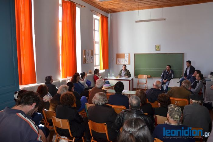 Ανοικτή ενημέρωση για το θέμα της δασκάλας στα Πελετά (εικόνες)