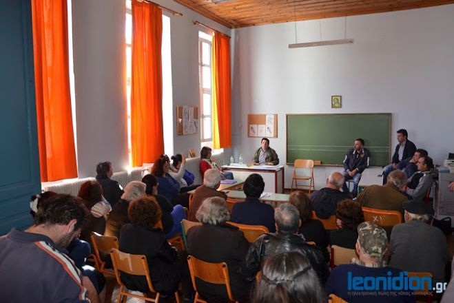 Ανοικτή ενημέρωση για το θέμα της δασκάλας στα Πελετά (εικόνες)