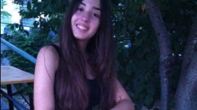 &Sigma;&upsilon;&gamma;&kappa;&lambda;&omicron;&nu;ί&zeta;&epsilon;&iota; &omicron; &theta;ά&nu;&alpha;&tau;&omicron;&sigmaf; &tau;&eta;&sigmaf; &alpha;&rho;&iota;&sigma;&tau;&omicron;ύ&chi;&omicron;&upsilon; &Mu;&upsilon;&rho;&tau;&omicron;ύ&sigmaf; &alpha;&pi;ό &kappa;&alpha;&rho;&kappa;ί&nu;&omicron; &sigma;&tau;&eta;&nu; &Kappa;&alpha;&beta;ά&lambda;&alpha;