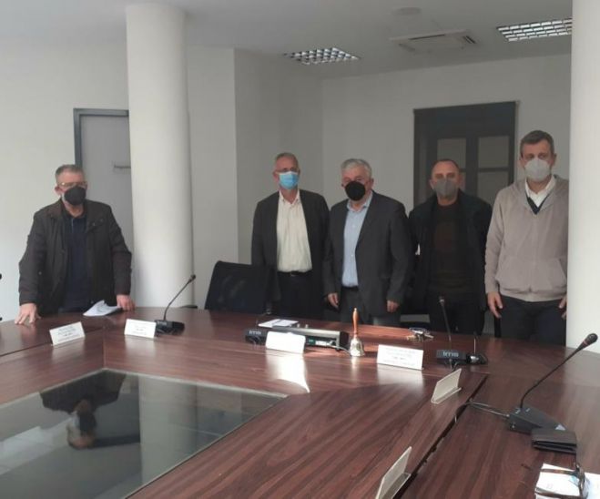 &Eta; &epsilon;&pi;ί&sigma;&kappa;&epsilon;&psi;&eta; &tau;&omicron;&upsilon; &pi;&rho;ώ&eta;&nu; &gamma;&rho;&alpha;&mu;&mu;&alpha;&tau;έ&alpha; &tau;&omicron;&upsilon; &Sigma;&Upsilon;&Rho;&Iota;&Zeta;&Alpha; &Pi;&alpha;&nu;&alpha;&gamma;&iota;ώ&tau;&eta; &Rho;ή&gamma;&alpha; &sigma;&tau;&eta;&nu; &Mu;&epsilon;&gamma;&alpha;&lambda;ό&pi;&omicron;&lambda;&eta;