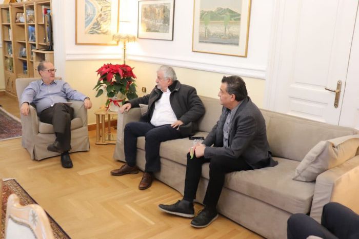 &Kappa;&omicron;&nu;&delta;ύ&lambda;&iota;&alpha; &alpha;&pi;ό &tau;&omicron; "&lambda;&iota;&gamma;&nu;&iota;&tau;ό&sigma;&eta;&mu;&omicron;" &kappa;&alpha;&iota; &tau;&omicron; &Tau;&Alpha;&Pi; &Tau;&omicron;&Kappa; &theta;&alpha; "&pi;έ&sigma;&omicron;&upsilon;&nu;" &sigma;&tau;&eta; &Mu;&epsilon;&gamma;&alpha;&lambda;ό&pi;&omicron;&lambda;&eta;