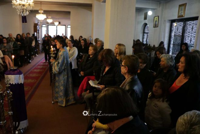 &Eta; &Alpha;&kappa;&omicron;&lambda;&omicron;&upsilon;&theta;ί&alpha; &tau;&omicron;&upsilon; &Nu;&upsilon;&mu;&phi;ί&omicron;&upsilon; &sigma;&tau;&omicron;&nu; Ά&gamma;&iota;&omicron; &Tau;&rho;ύ&phi;&omega;&nu;&alpha; &Tau;&rho;ί&pi;&omicron;&lambda;&eta;&sigmaf; (&epsilon;&iota;&kappa;ό&nu;&epsilon;&sigmaf;)