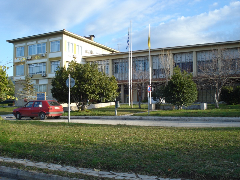 &Psi;&eta;&lambda;ά &sigma;&tau;&eta;&nu; &pi;&rho;&omicron;&tau;ί&mu;&eta;&sigma;&eta; &tau;&omicron;&upsilon; &delta;&iota;&delta;&alpha;&kappa;&tau;&iota;&kappa;&omicron;ύ &pi;&rho;&omicron;&sigma;&omega;&pi;&iota;&kappa;&omicron;ύ &tau;&omicron;&upsilon; &Pi;&alpha;&nu;&epsilon;&pi;&iota;&sigma;&tau;&eta;&mu;ί&omicron;&upsilon; &Pi;&alpha;&tau;&rho;ώ&nu; &omicron; &Beta;&upsilon;&tau;&iota;&nu;&alpha;ί&omicron;&sigmaf; &Kappa;&alpha;&theta;&eta;&gamma;&eta;&tau;ή&sigmaf; &Iota;&alpha;&tau;&rho;&iota;&kappa;ή&sigmaf; &Pi;. &Mu;έ&gamma;&alpha;&sigmaf;