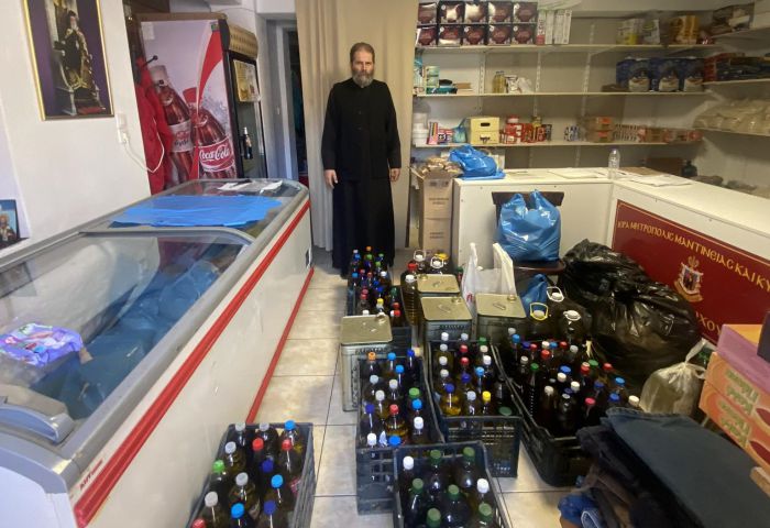 Σημαντική στήριξη από τη Μονή Μαλεβής στο "Καλάθι του Πτωχού Αδελφού" (εικόνες)