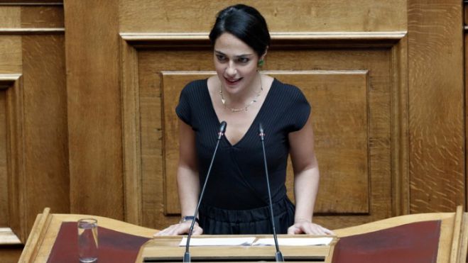 &quot;2.000 ευρώ για κάθε παιδί που γεννιέται - Δεν θα κοπεί κανένα επίδομα&quot;