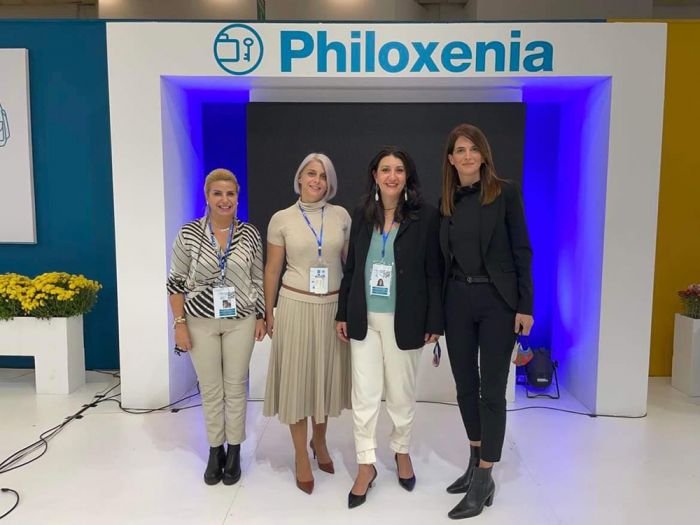 &Eta; &pi;&alpha;&rho;&omicron;&upsilon;&sigma;ί&alpha; &tau;&eta;&sigmaf; &Pi;&epsilon;&rho;&iota;&phi;έ&rho;&epsilon;&iota;&alpha;&sigmaf; &Pi;&epsilon;&lambda;&omicron;&pi;&omicron;&nu;&nu;ή&sigma;&omicron;&upsilon; &sigma;&tau;&eta;&nu; 36&eta; &Delta;&iota;&epsilon;&theta;&nu;ή &Tau;&omicron;&upsilon;&rho;&iota;&sigma;&tau;&iota;&kappa;ή Έ&kappa;&theta;&epsilon;&sigma;&eta; Philoxenia (&epsilon;&iota;&kappa;ό&nu;&epsilon;&sigmaf;)