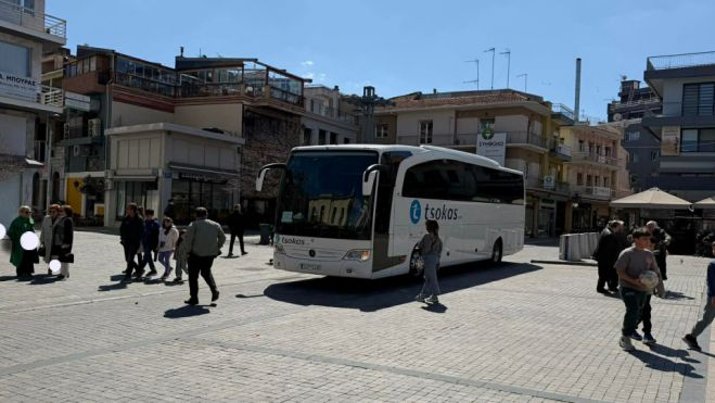 &Delta;ή&mu;&alpha;&rho;&chi;&omicron;&sigmaf;: "&Alpha;&phi;&alpha;ί&rho;&epsilon;&sigma;&eta; &delta;&iota;&pi;&lambda;ώ&mu;&alpha;&tau;&omicron;&sigmaf; &gamma;&iota;&alpha; &tau;&alpha; &lambda;&epsilon;&omega;&phi;&omicron;&rho;&epsilon;ί&alpha; &pi;&omicron;&upsilon; &pi;&alpha;&rho;&alpha;&beta;&iota;ά&zeta;&omicron;&upsilon;&nu; &sigma;ή&mu;&alpha;&tau;&alpha; &kappa;&alpha;&iota; &mu;&pi;&alpha;ί&nu;&omicron;&upsilon;&nu; &sigma;&tau;&omicron; &kappa;έ&nu;&tau;&rho;&omicron;"